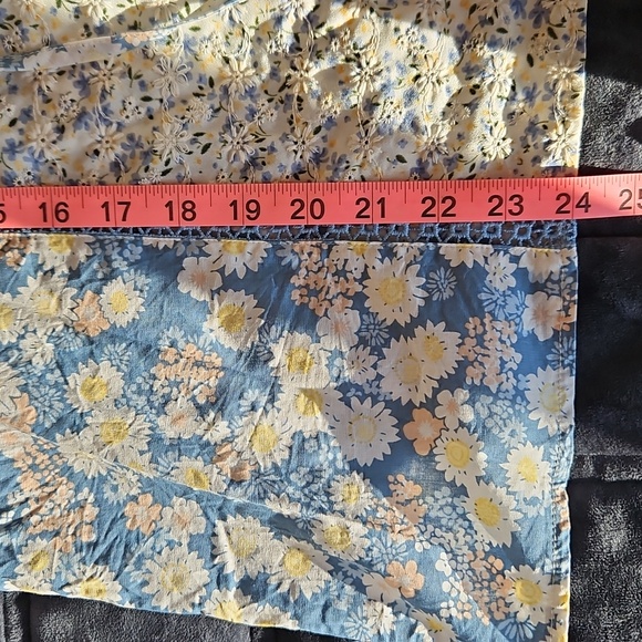 Solitaire Blue, White Boho Mixed Floral Puff Sleeve Top, M, Cottagecore, Peasant - Picture 10 of 11